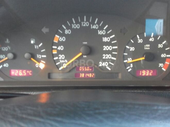 Mercedes C 200 1999, 380,000 km - 2.0 l - Sumqayıt