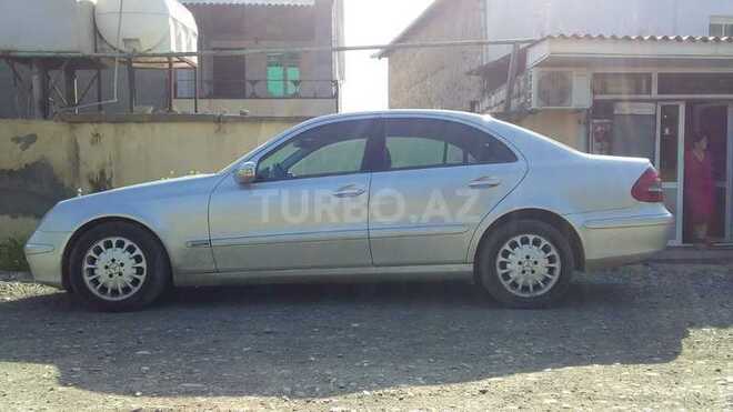 Mercedes E 220 2003, 268,000 km - 2.2 l - Ağstafa