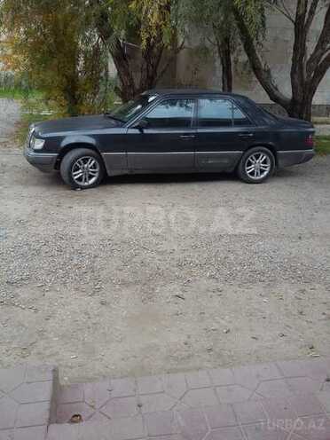 Mercedes E 300 1988, 10,000 km - 2.2 l - Sumqayıt