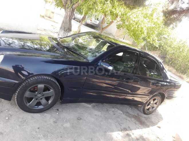 Mercedes E 220 2000, 250,000 km - 2.2 л - Bakı