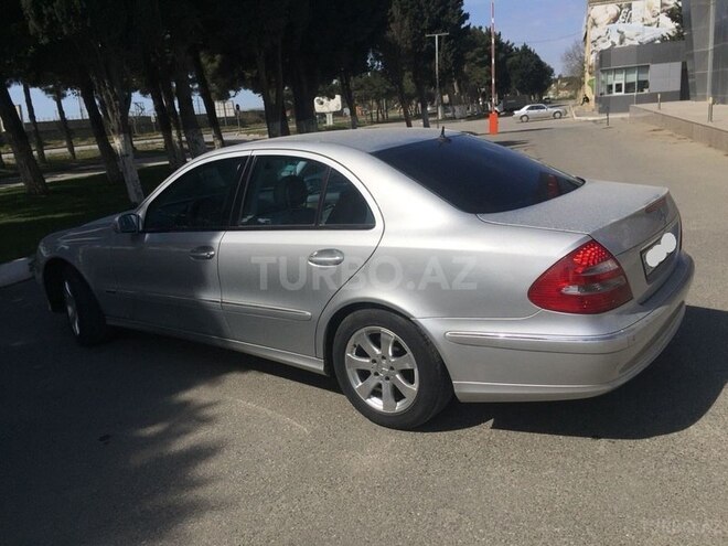 Mercedes E 240 2002, 246,000 km - 2.6 l - Bakı