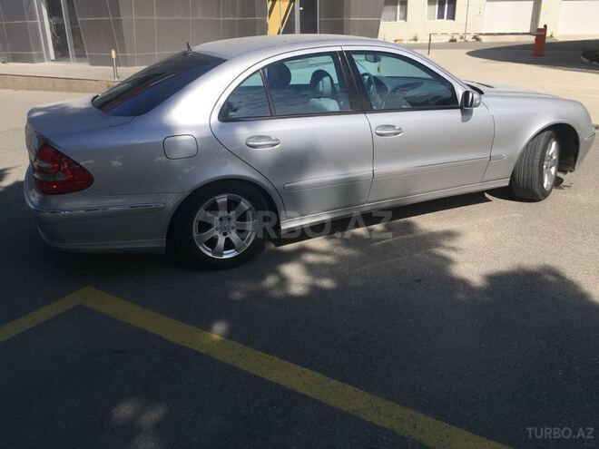 Mercedes E 240 2002, 246,000 km - 2.6 l - Bakı