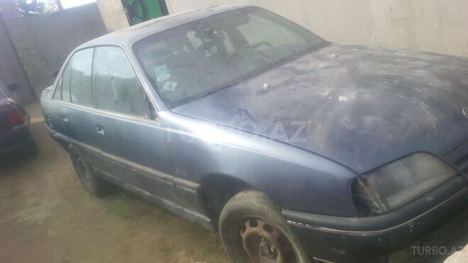 Opel Omega 1988, 450,000 km - 2.0 l - Bakı