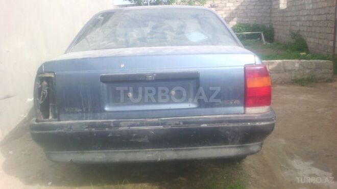 Opel Omega 1988, 450,000 km - 2.0 l - Bakı