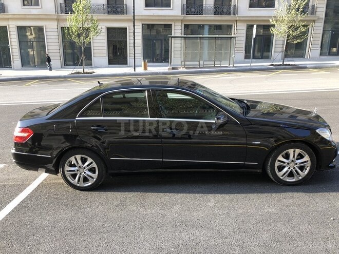 Mercedes E 250 2009, 226,000 km - 1.8 l - Bakı