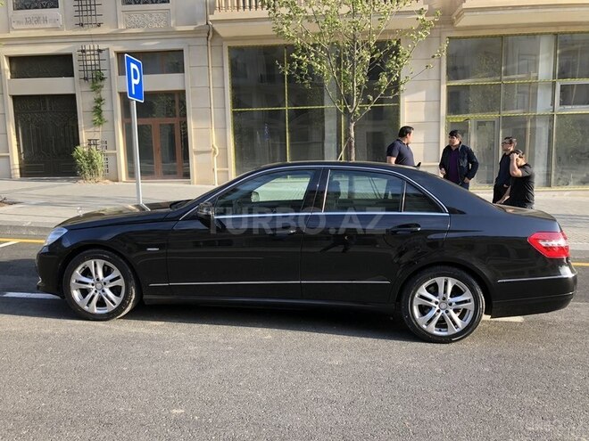 Mercedes E 250 2009, 226,000 km - 1.8 l - Bakı