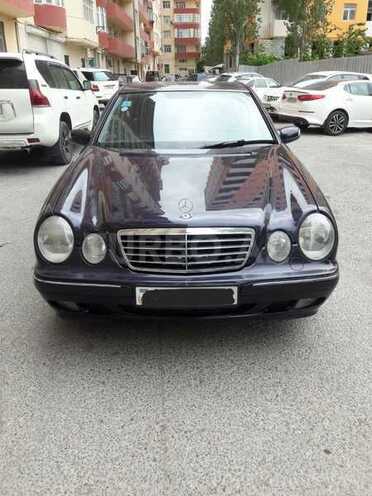Mercedes E 220 2000, 294,000 km - 2.2 l - Bakı