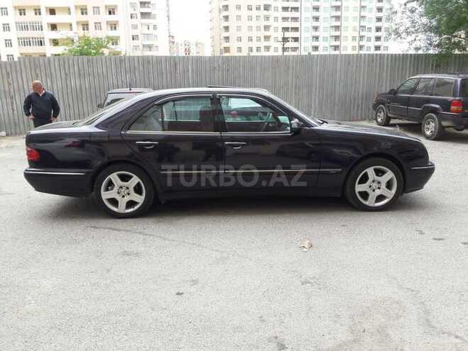 Mercedes E 220 2000, 294,000 km - 2.2 l - Bakı