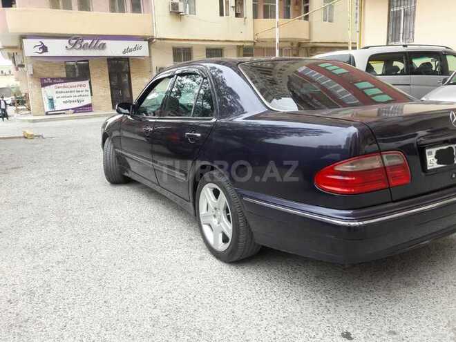 Mercedes E 220 2000, 294,000 km - 2.2 l - Bakı