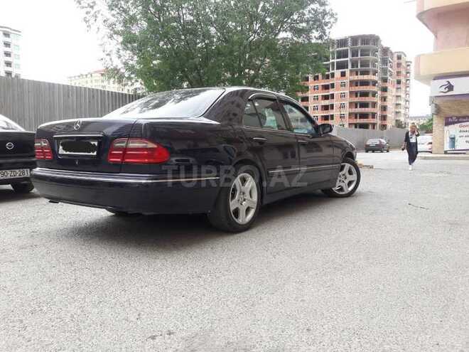 Mercedes E 220 2000, 294,000 km - 2.2 l - Bakı