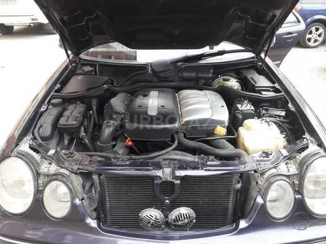 Mercedes E 220 2000, 294,000 km - 2.2 l - Bakı