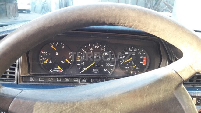 Mercedes 190 1989, 260,630 km - 2.0 л - Bakı