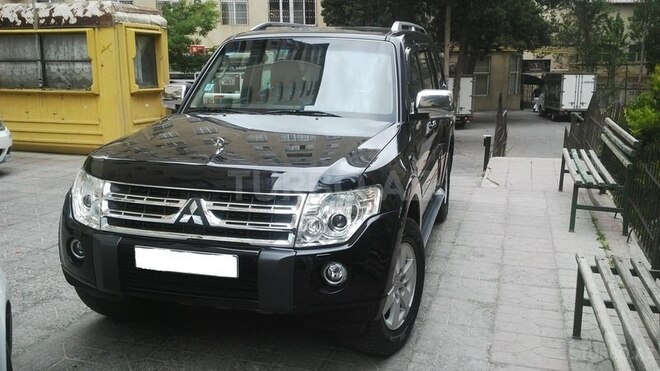Mitsubishi Pajero 2011, 86,000 km - 3.5 l - Bakı