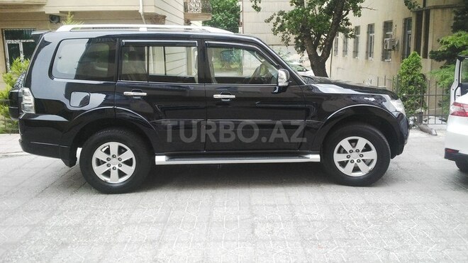 Mitsubishi Pajero 2011, 86,000 km - 3.5 l - Bakı