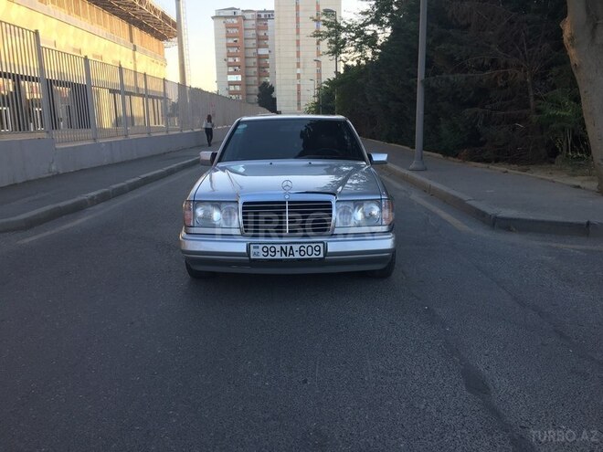 Mercedes E 200 1992, 280,000 km - 2.0 l - Bakı