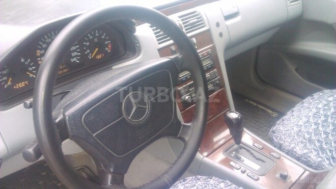 Mercedes E 230 1997, 290,000 km - 2.3 л - Lənkəran