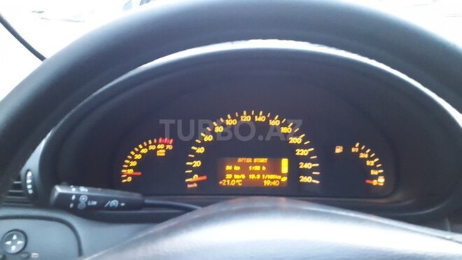 Mercedes C 200 2000, 266,000 km - 0.2 l - Bakı