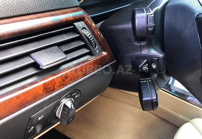 BMW 530 2007, 110,000 km - 3.0 л - Bakı
