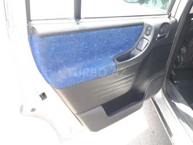 Opel Zafira 2001, 236,000 km - 2.2 л - Bakı