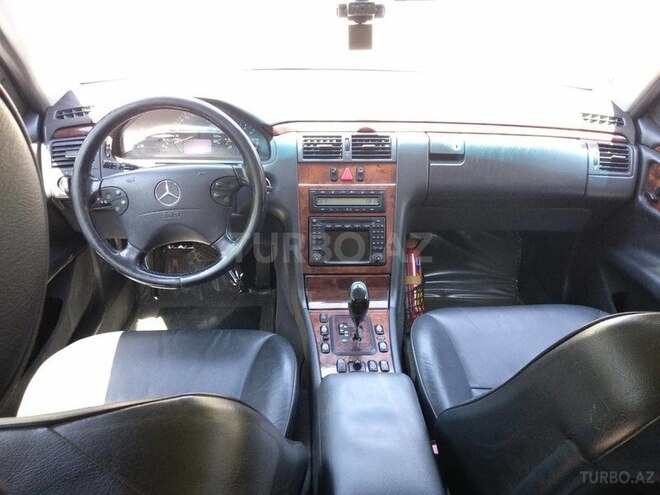 Mercedes E 240 2001, 198,000 km - 2.6 l - Bakı