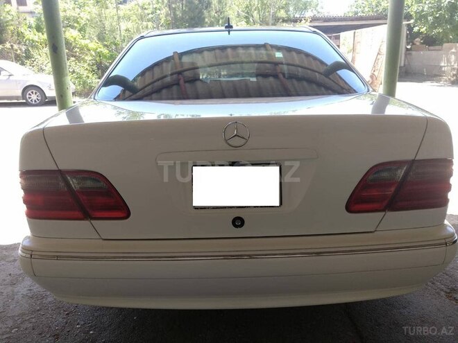Mercedes E 240 2001, 198,000 km - 2.6 l - Bakı