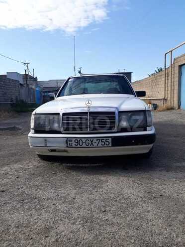 Mercedes E 200 1989, 352,000 km - 0.2 l - Bakı