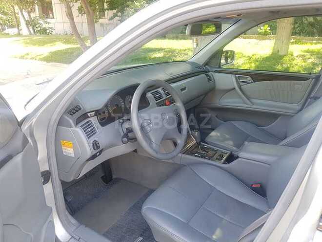 Mercedes E 320 2000, 390,000 km - 3.2 л - Bakı