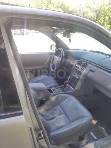 Mercedes E 320 2000, 390,000 km - 3.2 л - Bakı
