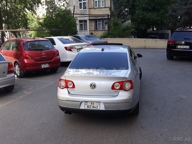 Volkswagen Passat 2006, 216,379 km - 2.0 l - Bakı