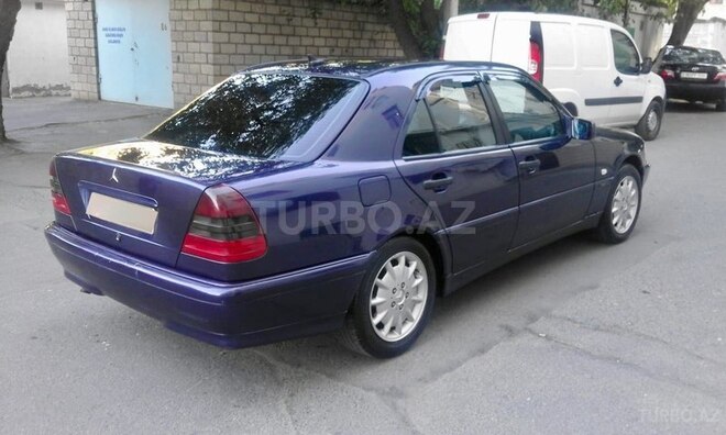 Mercedes C 180 1999, 327,000 km - 1.8 л - Bakı