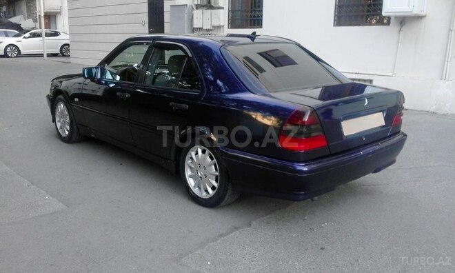 Mercedes C 180 1999, 327,000 km - 1.8 л - Bakı