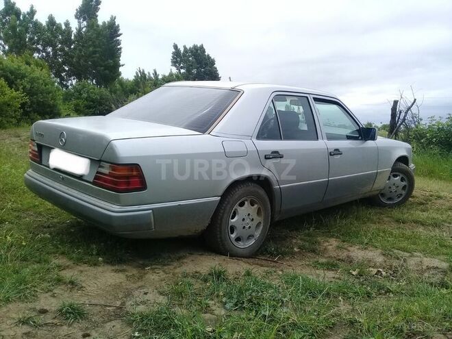 Mercedes E 200 1995, 190,000 km - 2.0 l - Sumqayıt