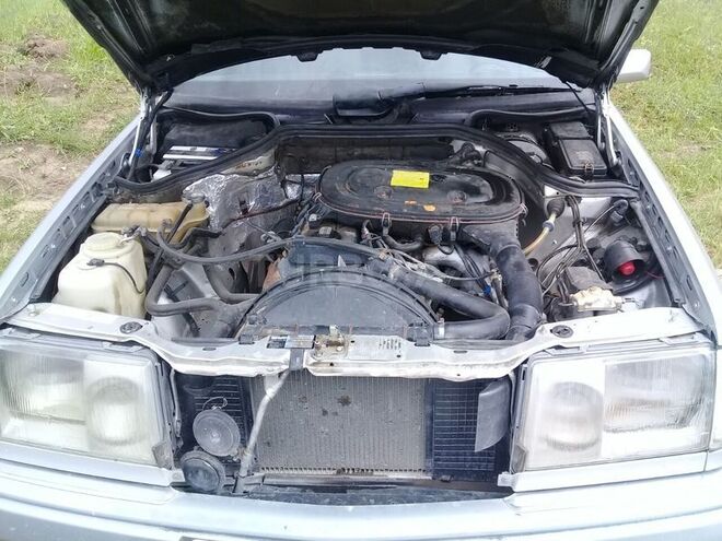 Mercedes E 200 1995, 190,000 km - 2.0 l - Sumqayıt
