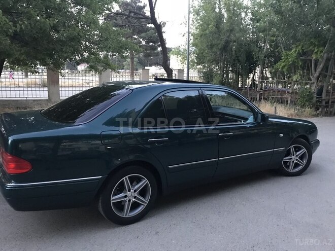 Mercedes E 230 1998, 261,577 km - 2.3 l - Bakı