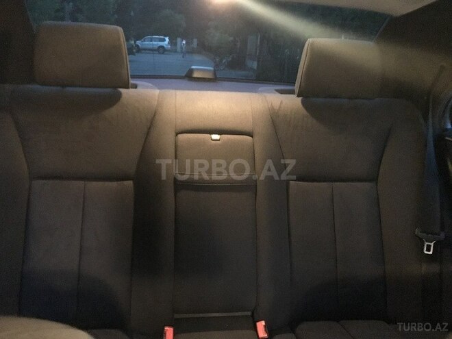 Mercedes E 230 1998, 261,577 km - 2.3 l - Bakı