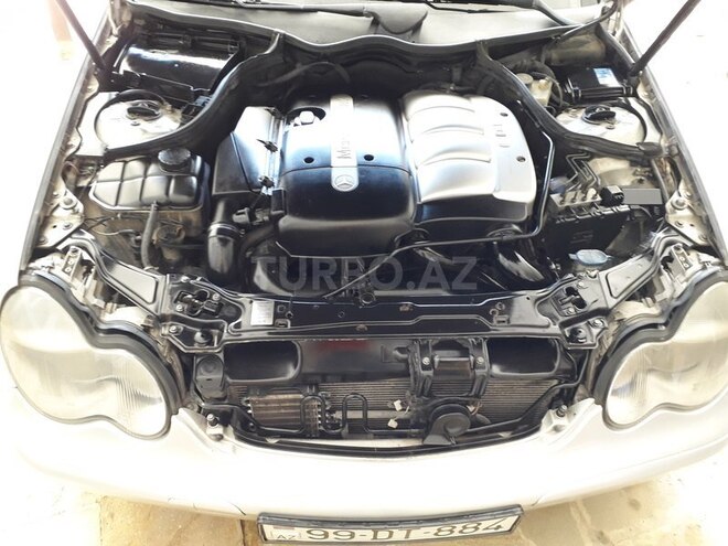 Mercedes C 220 2000, 269,860 km - 2.2 l - Bakı