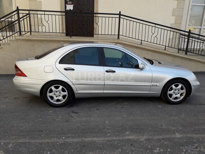 Mercedes C 220 2000, 269,860 km - 2.2 l - Bakı