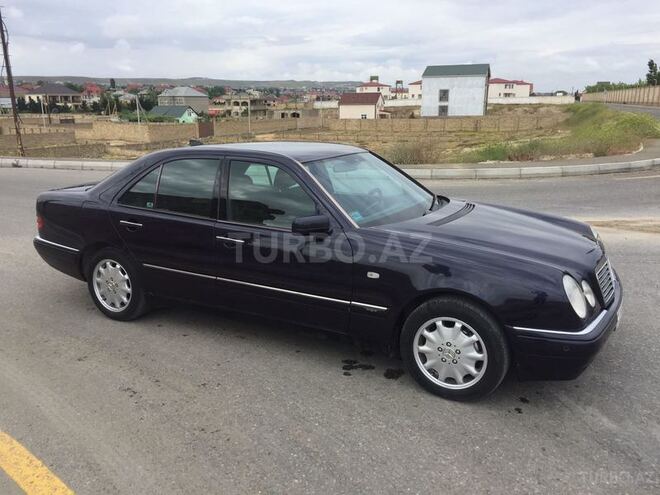 Mercedes E 240 1997, 283,000 km - 2.4 l - Bakı
