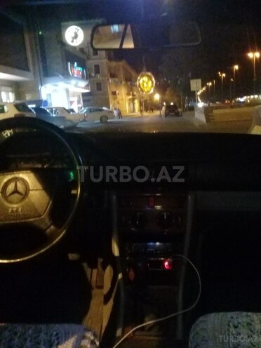 Mercedes E 200 1994, 440,000 km - 0.2 л - Bakı