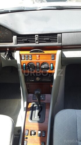 Mercedes E 300 1995, 510,000 km - 0.3 l - Bakı