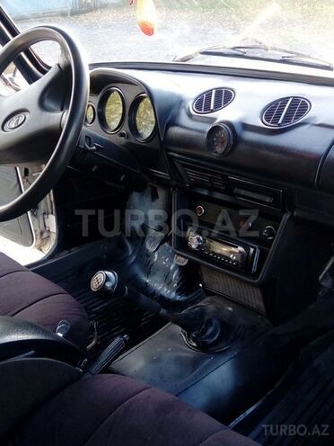 LADA (VAZ) 2106 1986, 370,000 km - 1.3 l - Ucar