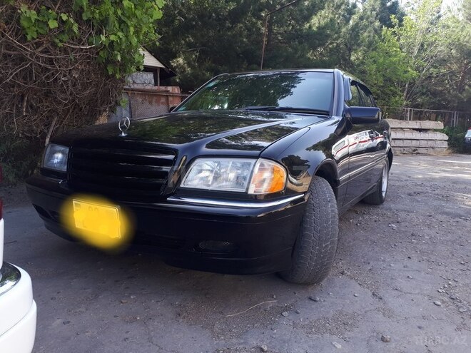 Mercedes C 230 1998, 160,000 km - 2.3 l - Sumqayıt