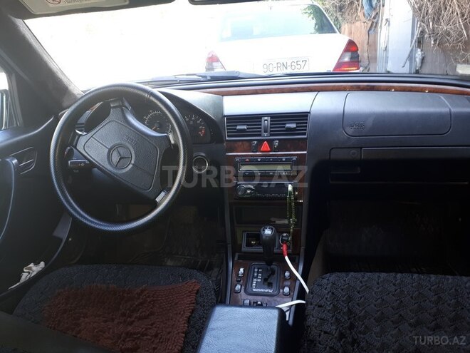 Mercedes C 230 1998, 160,000 km - 2.3 l - Sumqayıt