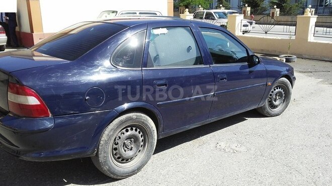 Opel Vectra 1999, 4,000,000 km - 1.7 l - Qusar