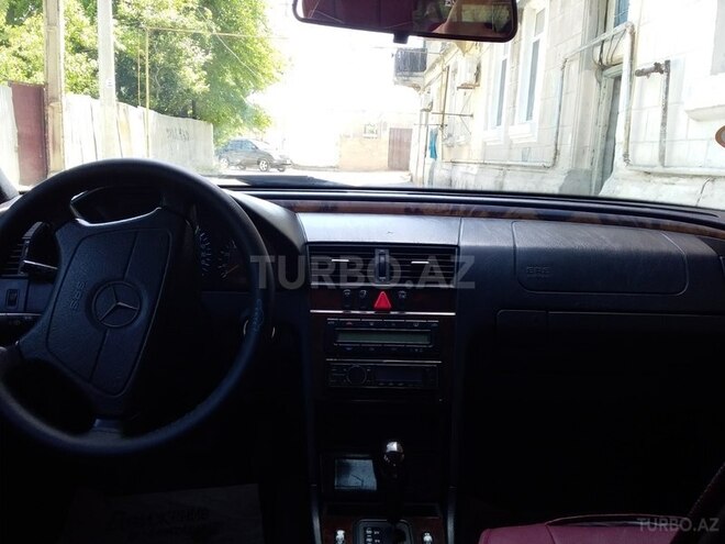 Mercedes C 240 1997, 325,000 km - 2.4 l - Sumqayıt