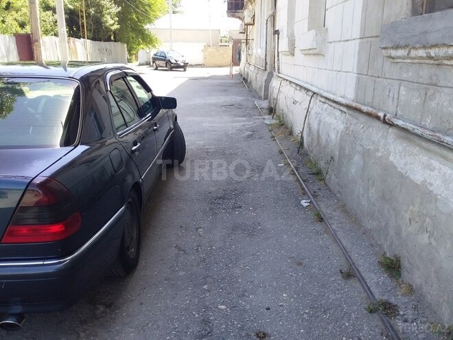Mercedes C 240 1997, 325,000 km - 2.4 l - Sumqayıt