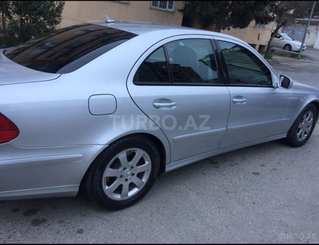 Mercedes E 220 2006, 220,000 km - 2.2 l - Bakı