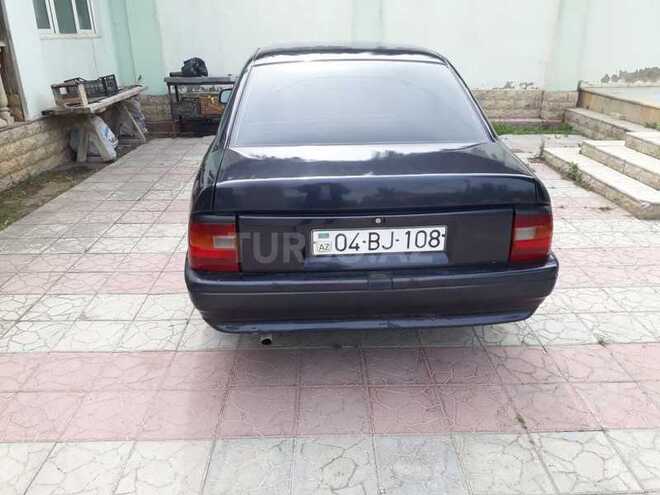 Opel Vectra 1992, 325,623 km - 1.7 л - Bakı