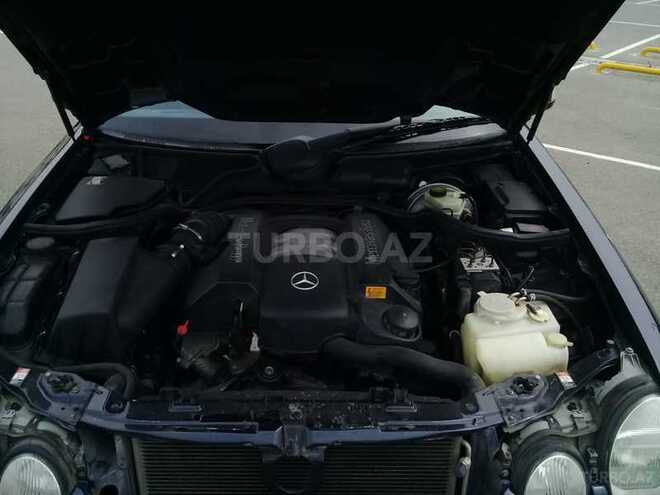 Mercedes E 240 2000, 217,000 km - 2.6 l - Bakı