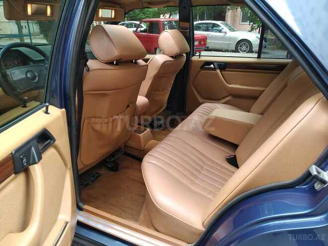Mercedes E 260 1990, 332,000 km - 2.6 л - Bakı
